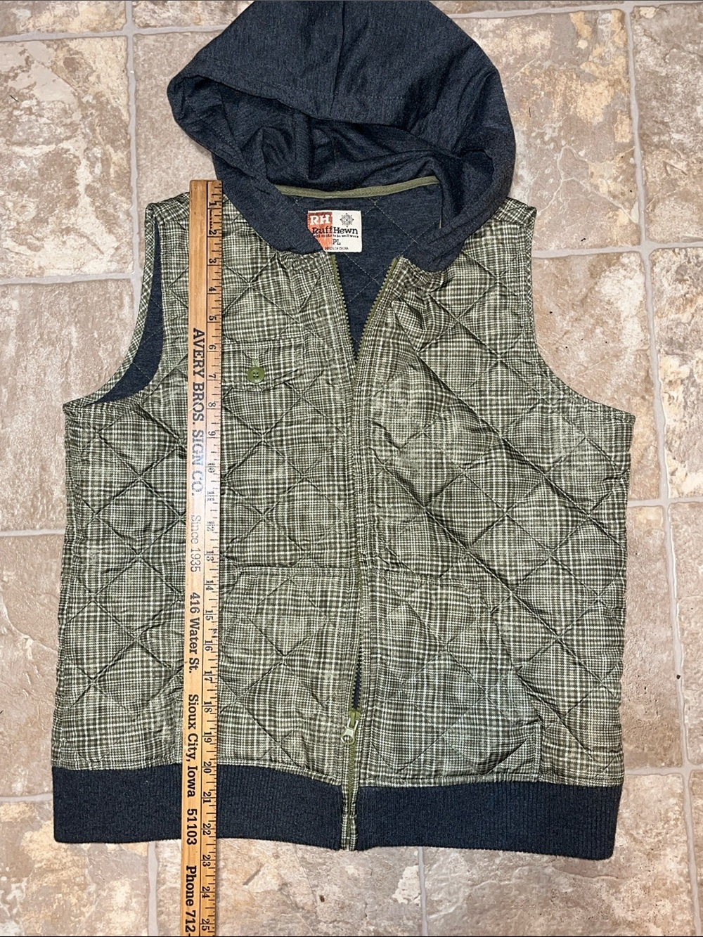 Ruff Hewn Olive Plaid Quilted Vest with Dark Gray Hood - Picture 7 of 11